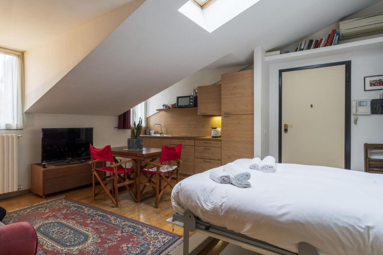 Апартаменти Easylife - Accogliente Monolocale In Zona Navigli Мілан Екстер'єр фото
